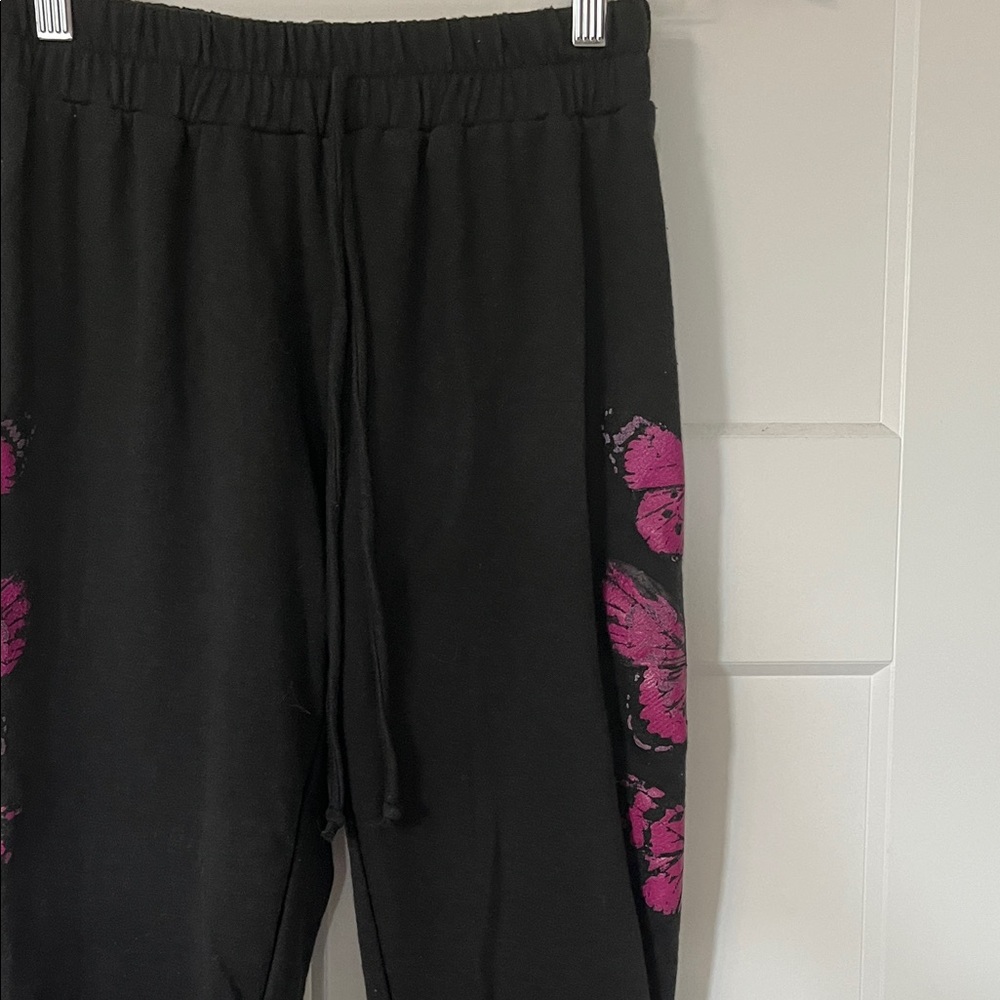 Two piece Elegant Black Sweatshirt with Pink Butterfly Accents - Picture 4 of 8